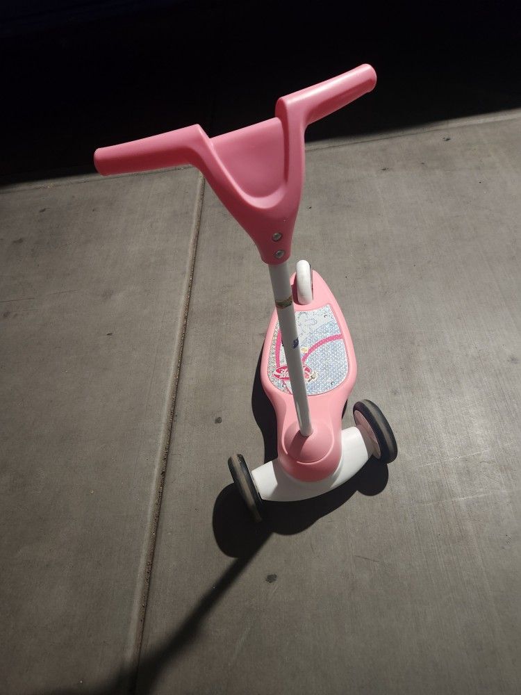Girls Scooter Radio Flyer