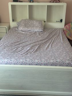 Bedroom set