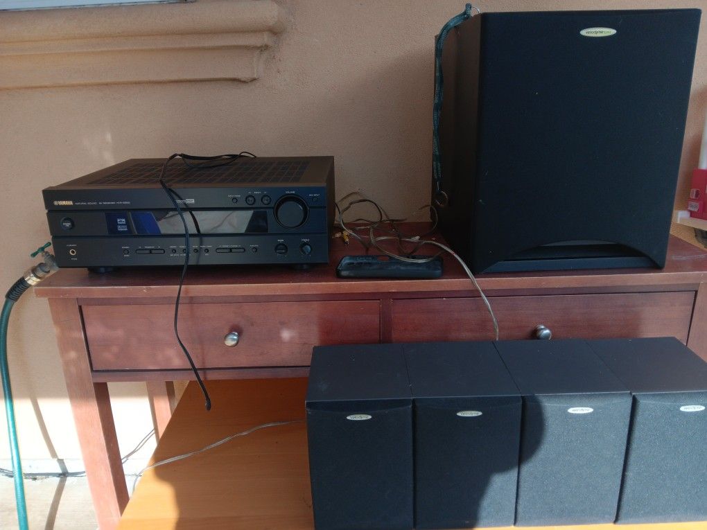 Yamaha Amp And Subwoofer 4 Speakers