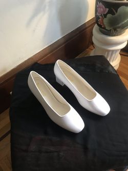 White Silk Pump Heel Shoe