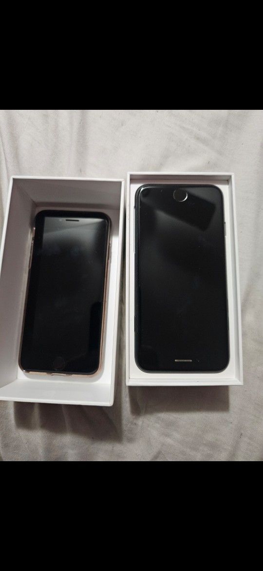 Two Iphone 7 In Good Condition $130 Each
