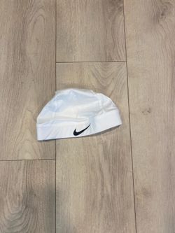 Nike Dri-Fit Pro Skull Cap White OSFA Performance Headwear