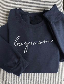 Boy Mom sweat shirt