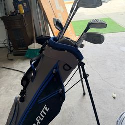 Top flite golf  bag and set of 7 clubs