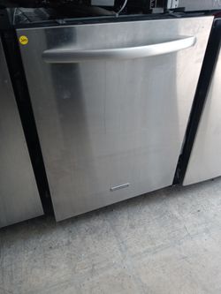 KitchenAid stainless steel dishwasher with stainless tub - Free delivery
