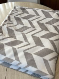 Gray and White Geometric Blanket