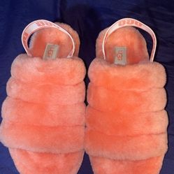 womens ugg pink slippers size 6