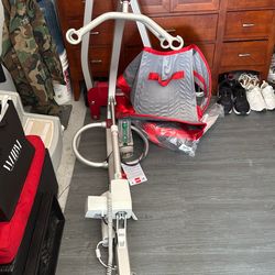 Traveling Lift