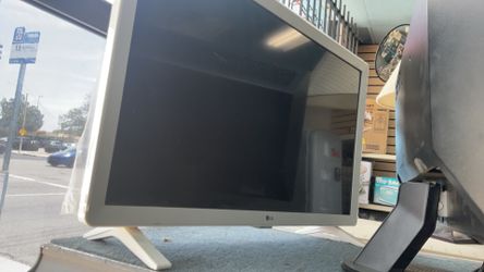 SMALL LG TV no cable