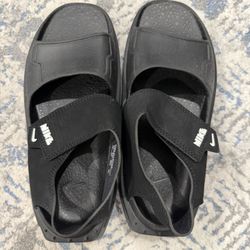 Nike Sandals 6Y