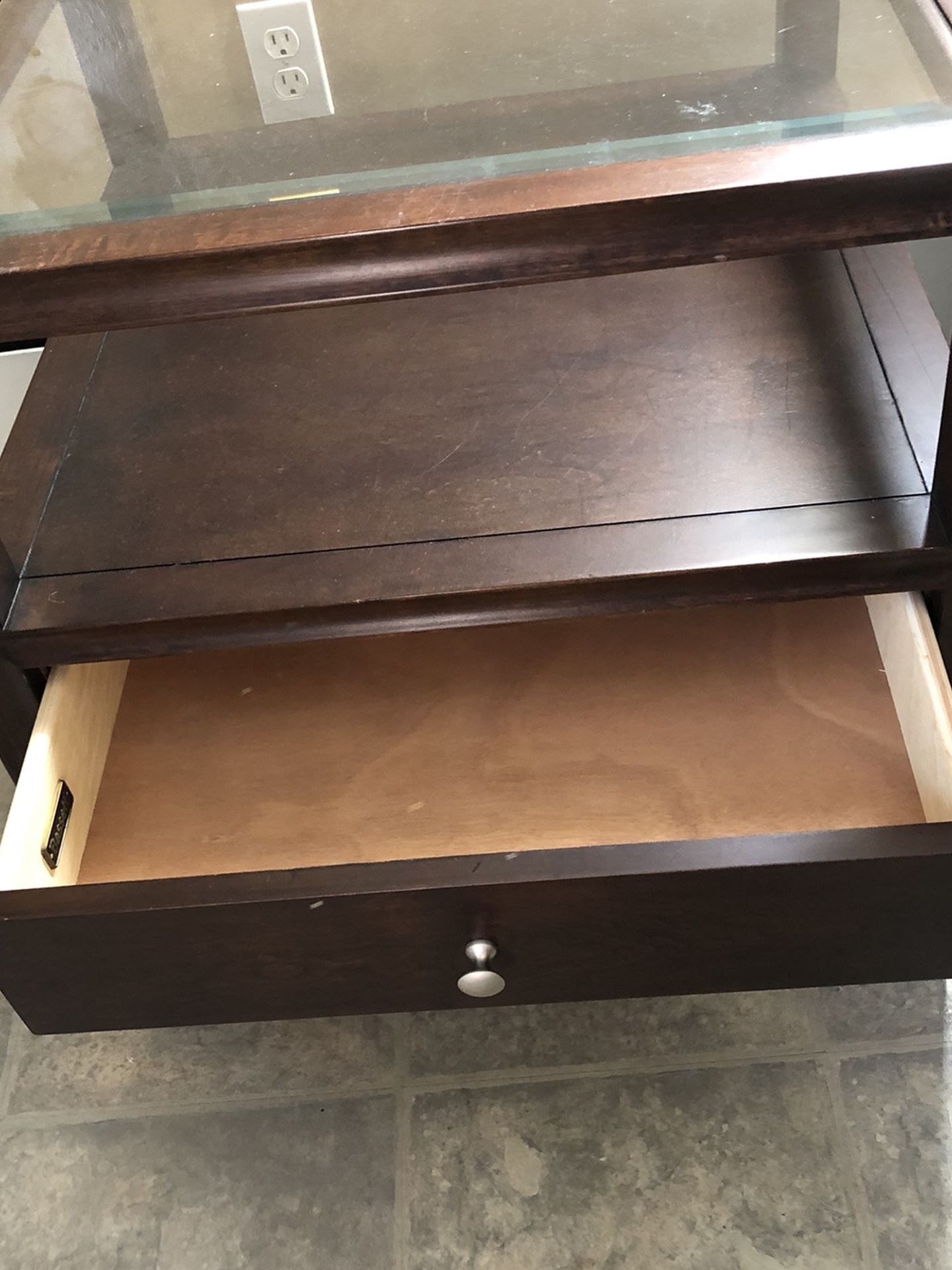 Bassett Glass Top Table 25” Tall 2’x2’ Wide