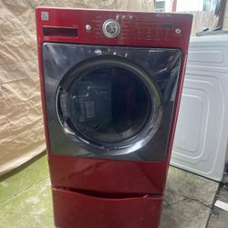 Kenmore Elite Front Load Gas in good condition with pedestal. Three-month warranty. Free delivery in the Oakland area. Outside the Oakland area, there