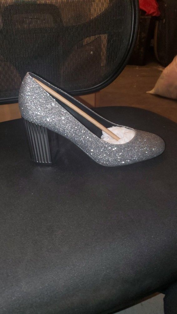 MK Glitter Pumps BRAND NEW!!