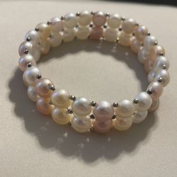Pearl bracelet