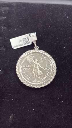 Libertad pendant charm