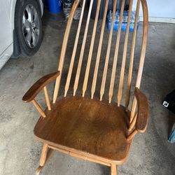 Rocking chair