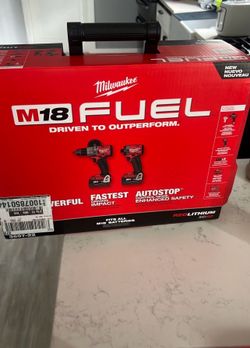 M18 fuel drill set (NEW)