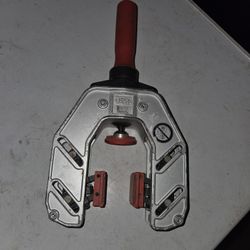 8 Bessey Edge Clamps