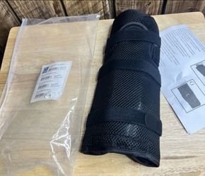 NEW 31-501 UNIVERSAL COMFORTLAND PREMIUM WRIST/HAND SPLINT, New $50 Retail