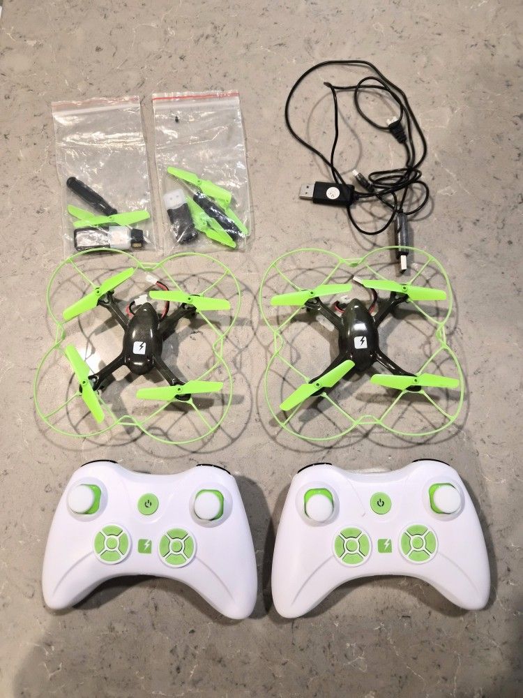 Bundle of 2 Skeye Mini Drones by TRNDlabs