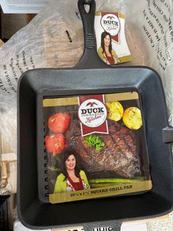 Duck Commander Kitchen Square Cast Iron Grill Pan