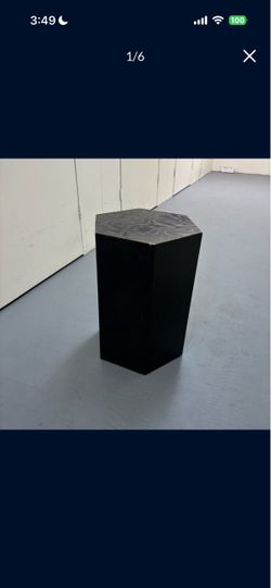 One Heavy Sturdy Metal Hexagon Table Pedestal Display with Wood Top 15”Dx20.25H