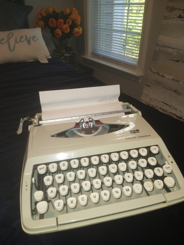 1960s Smith C O R O N A Working Typewriter