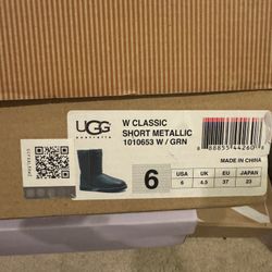 Uggs Size 6 Boots