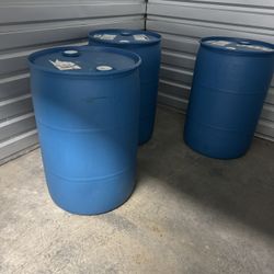 55 Gallon Water Barrels 