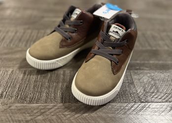 Boys Shoes - Size 13 - NEW