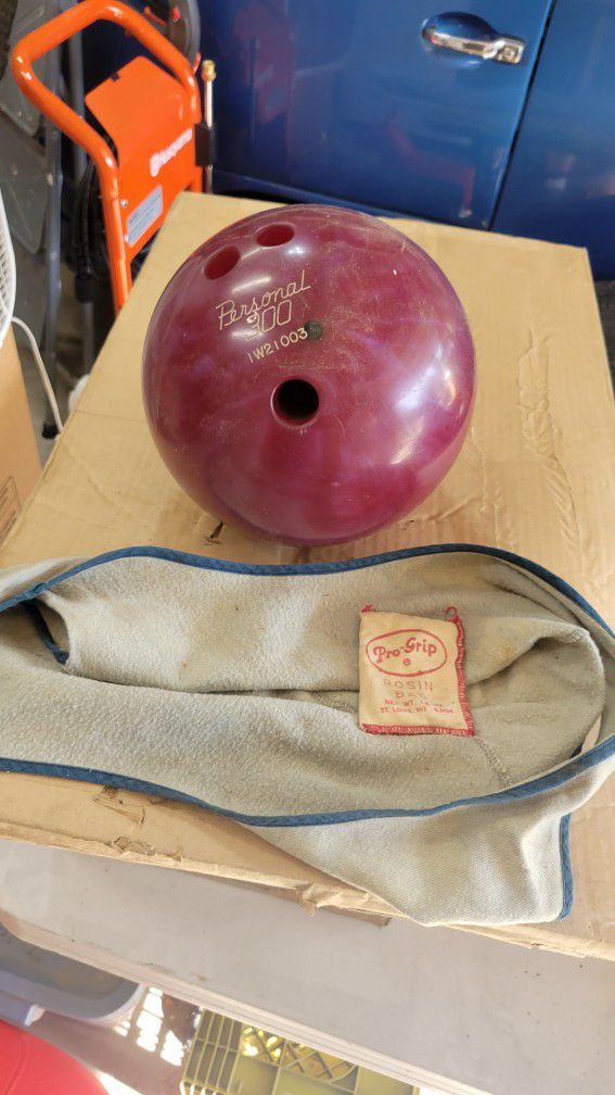 Vintage Bowling Ball EBONITE PERSONAL 300