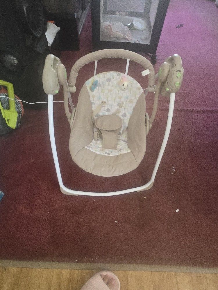 Baby Swing Like New
