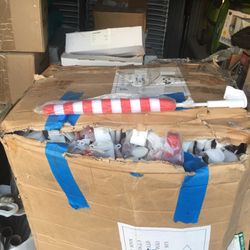 Box of 500 American car window flags. Make an offer