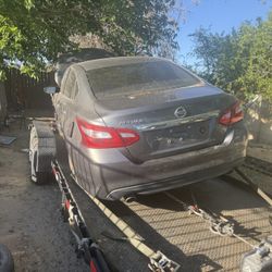 2016 Nissan Altima Parts Car