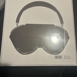 airpod max’s brand new with plastic wrap