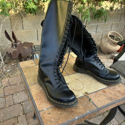 Women’s Doc Marten 1B60 Calve-High Boots, Size 10 US