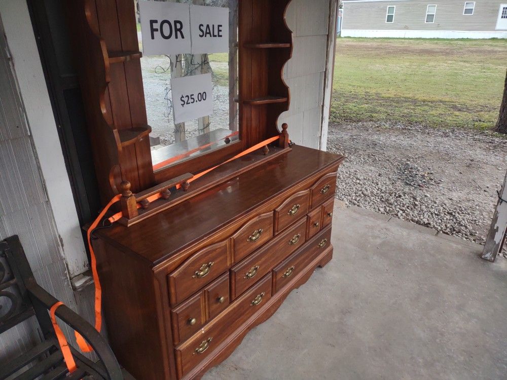 7 Drawer Dresser