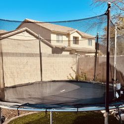 Trampoline 16 foot  with Screen In closure 