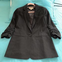 Michael Kors Blazer Size 6  Or Small , Good Conditions, Three quarter sleeve