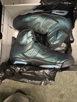 Jordan Retro 6 “Chameleon”