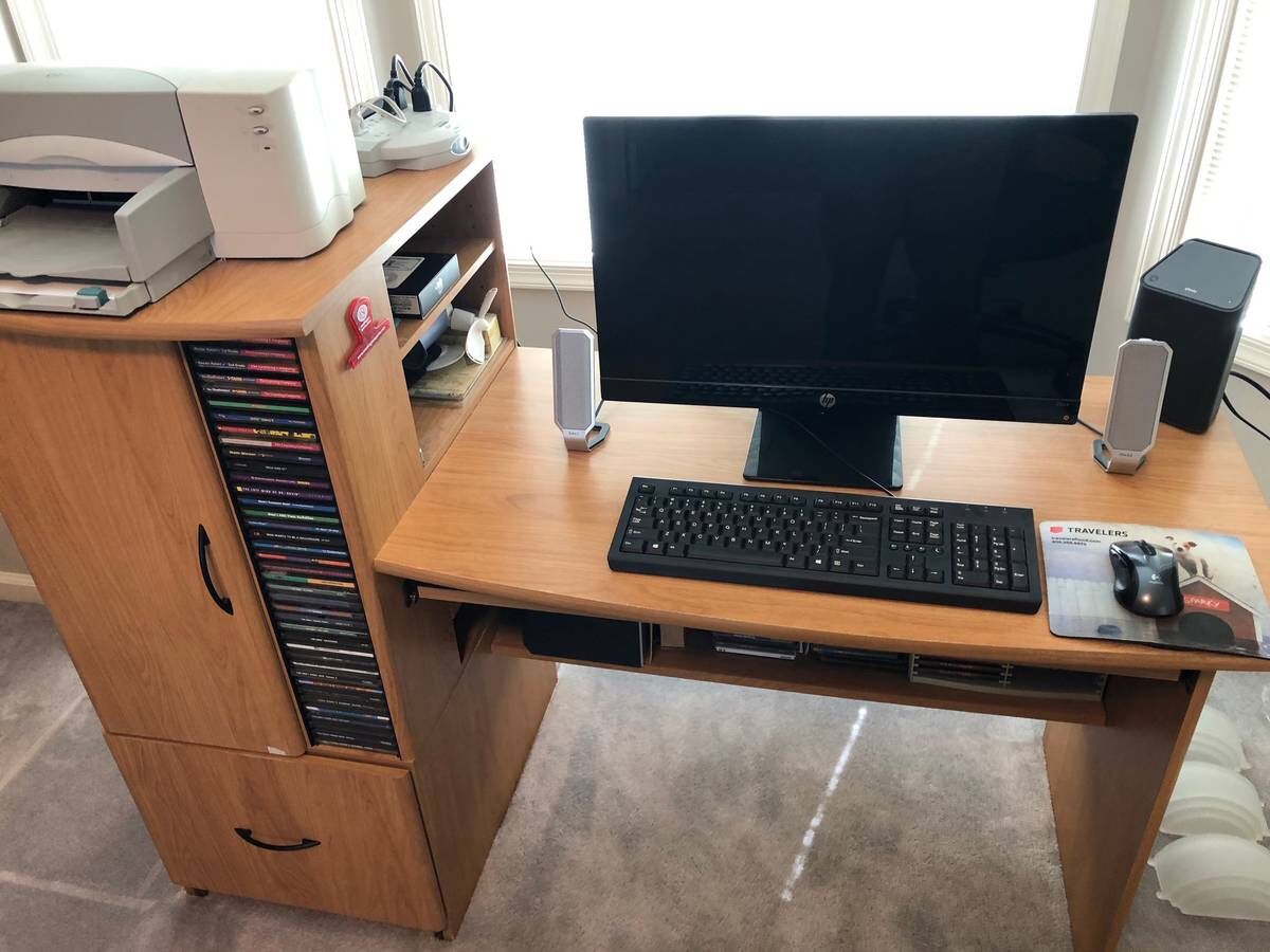 Computer/office desk