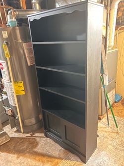 Storage cabinet