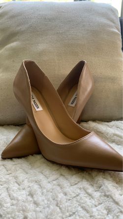 Steve Madden Nude Heels