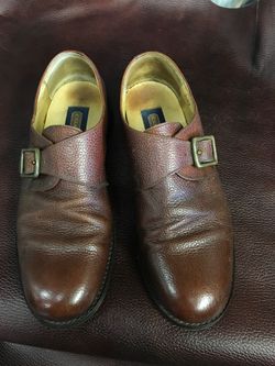 Dress shoes