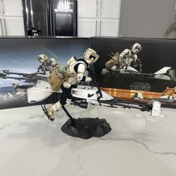 Hot Toys TMS 017 The Mandalorian -Scout Trooper and Speeder Bike 1/6th Scale