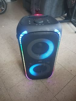 Onn Speaker Bluetooth/built-in phone charger