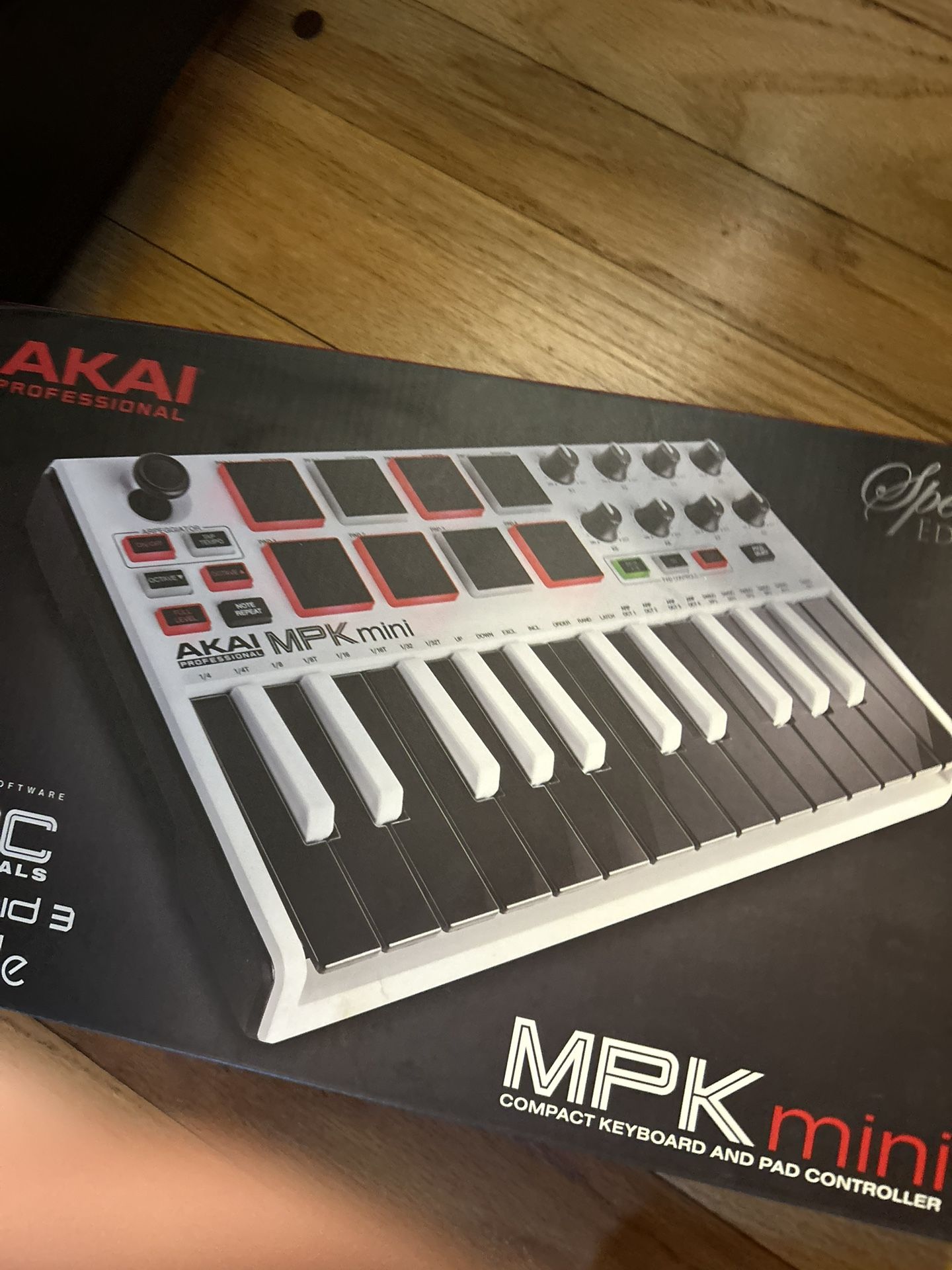 Akai Mini Pro Special Edition 