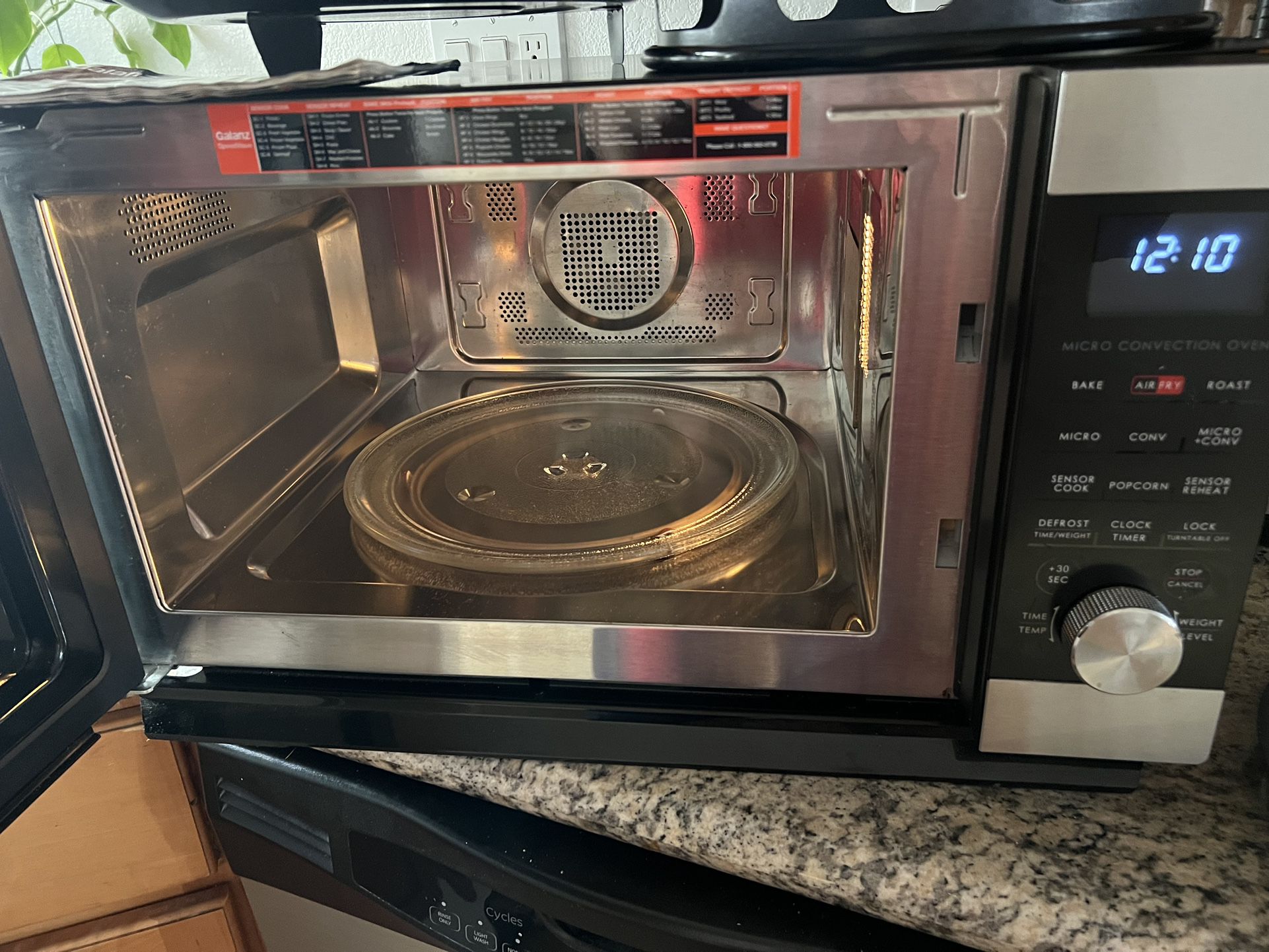 Cuisinart Microwave Oven with Air Fryer for Sale in Los Angeles, CA -  OfferUp