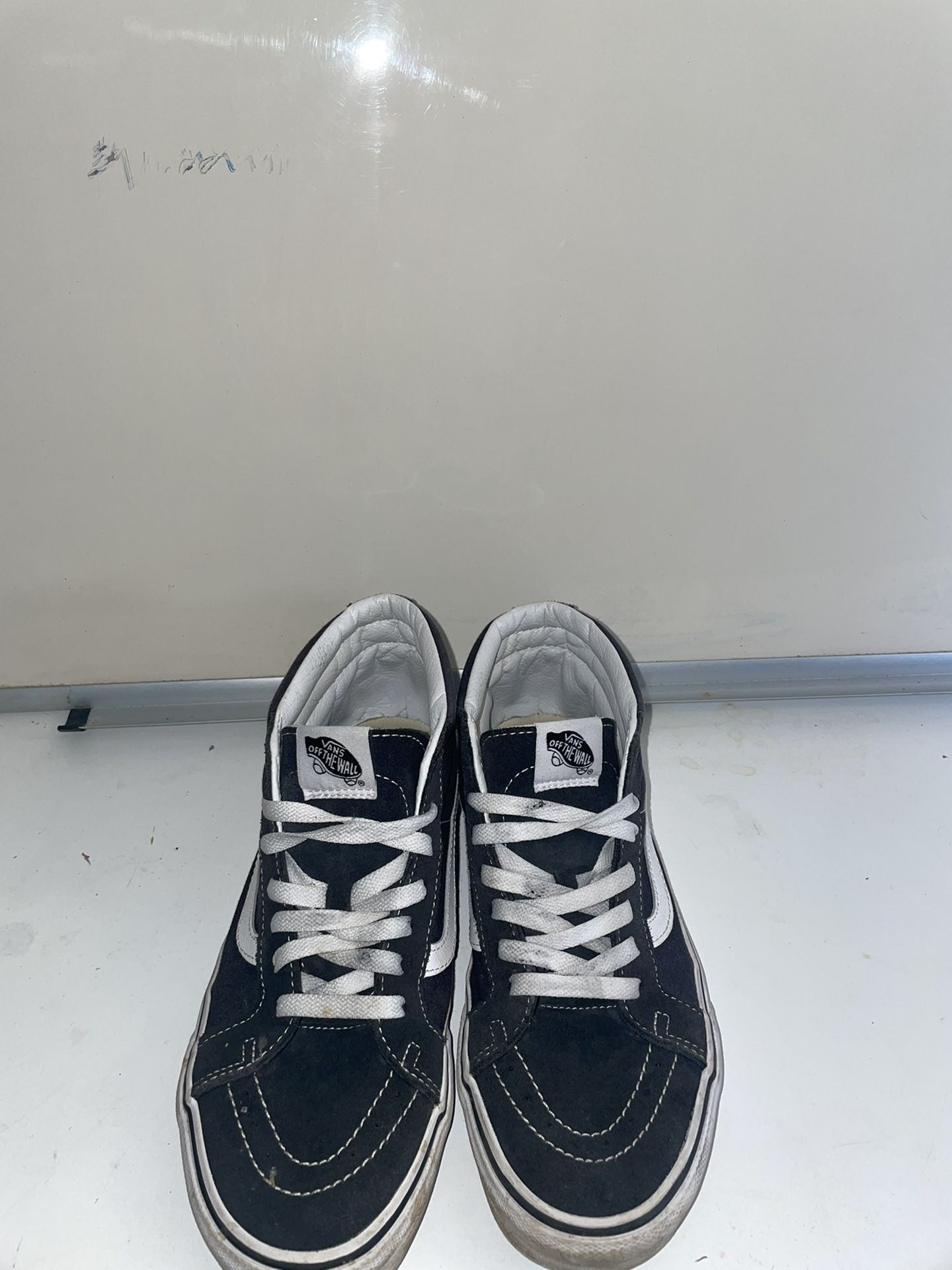 Size 9 High Top Vans