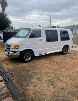 2000 Dodge Ram Van